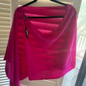 100% Cashmere Claudia Nichole Poncho / Dress Topper